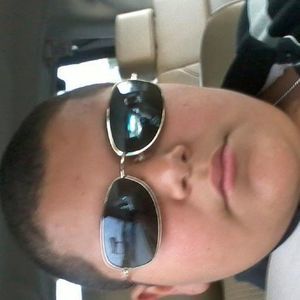 Meet your Posher, Devin